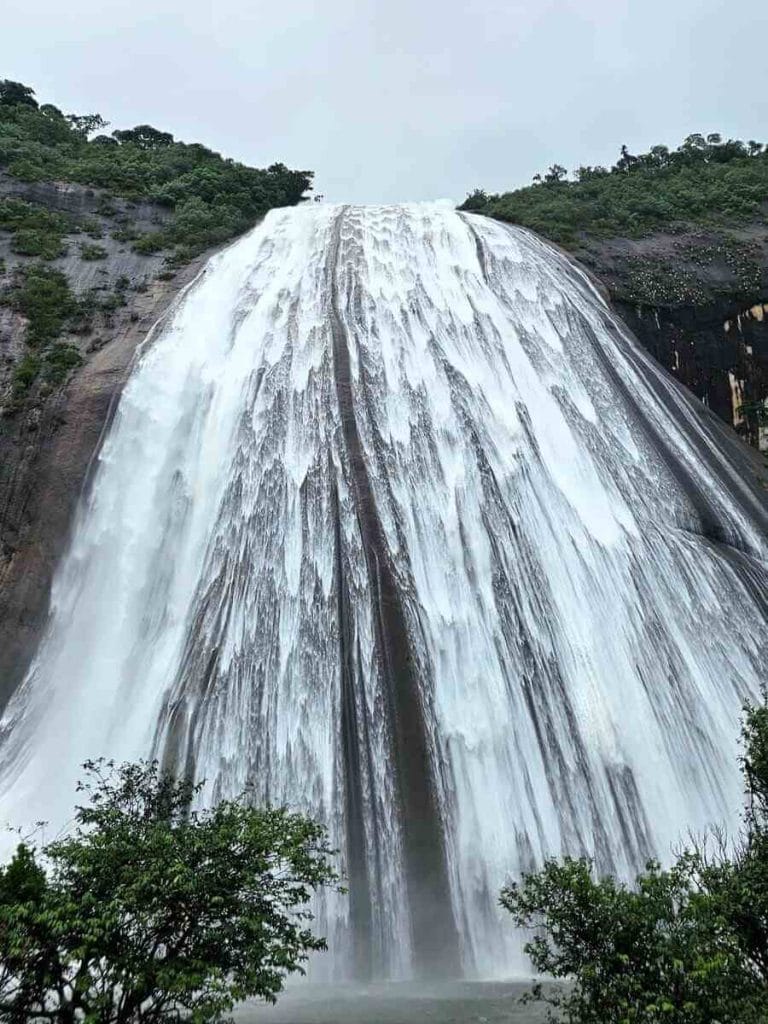 salto duruhuäyä amazonas venezuela