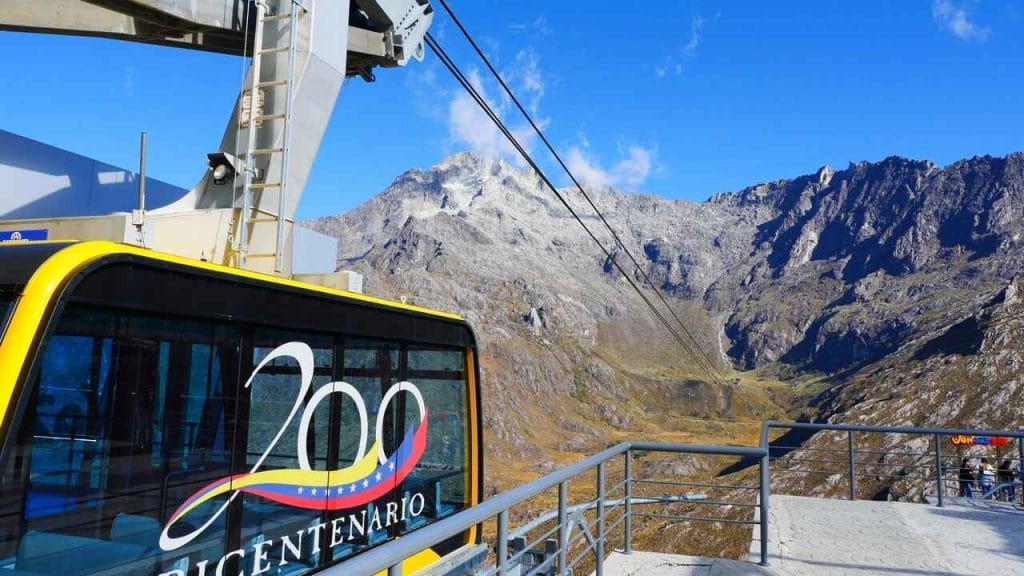 criollo travel merida city cable car